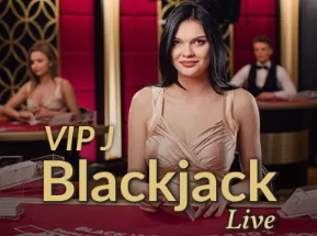 央视：中国女足赛前拍大合影，战澳大利亚将在防守上做足准备